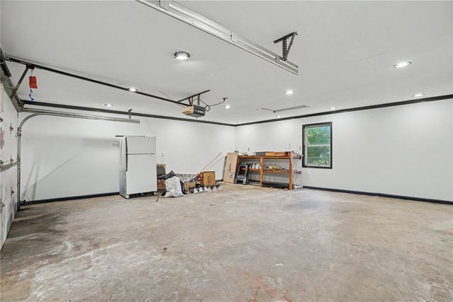 2605 1st Avenue, Marion, IA 52302