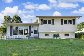 2605 1st Avenue, Marion, IA 52302