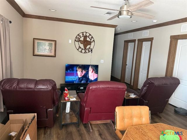 430 County Road 152, Riesel, TX 76682