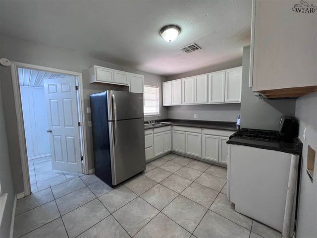 2921 MCGAHA AVENUE, Wichita Falls, TX 76308