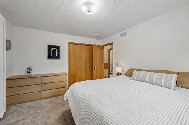 10121 96th Place N, Maple Grove, MN 55369