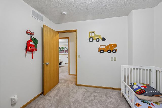 10121 96th Place N, Maple Grove, MN 55369