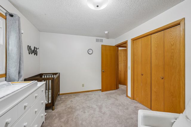 10121 96th Place N, Maple Grove, MN 55369
