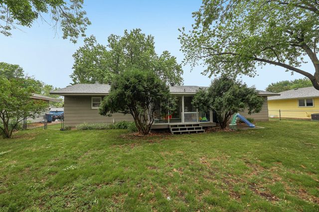 10121 96th Place N, Maple Grove, MN 55369
