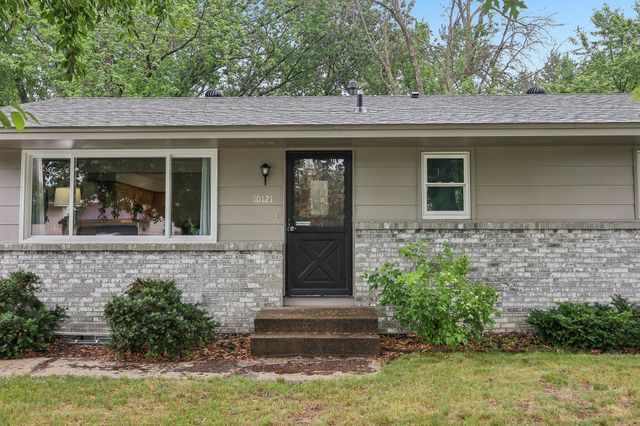 10121 96th Place N, Maple Grove, MN 55369
