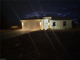 302 NW 25th AVE, Cape Coral, FL 33993