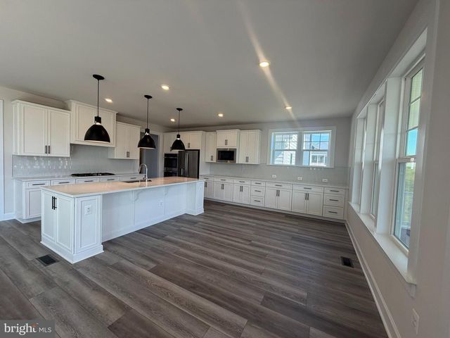 23766 GREAT BEND LN, Aldie, VA 20105