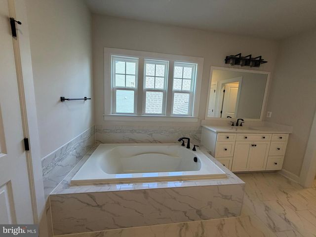 23766 GREAT BEND LN, Aldie, VA 20105