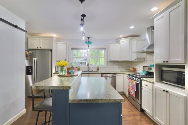 312 Mitchell Avenue, Eau Claire, WI 54701