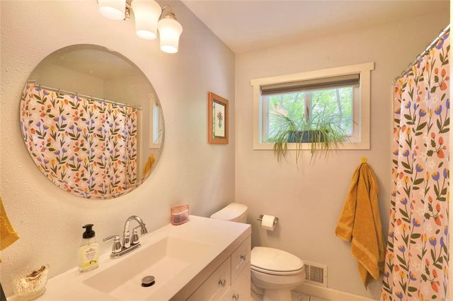 312 Mitchell Avenue, Eau Claire, WI 54701