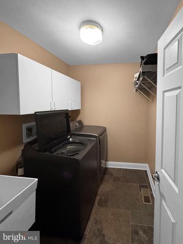 188 FREELAND DR, Collegeville, PA 19426