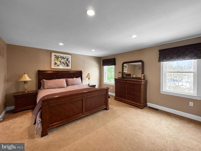 188 FREELAND DR, Collegeville, PA 19426