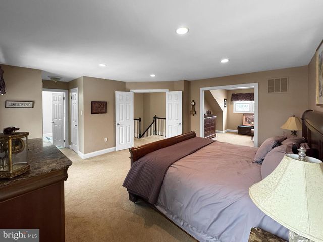 188 FREELAND DR, Collegeville, PA 19426