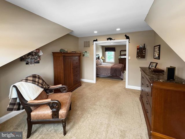 188 FREELAND DR, Collegeville, PA 19426