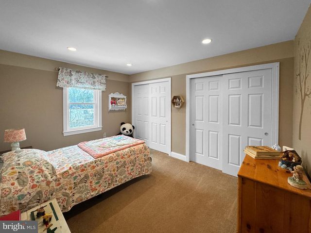 188 FREELAND DR, Collegeville, PA 19426