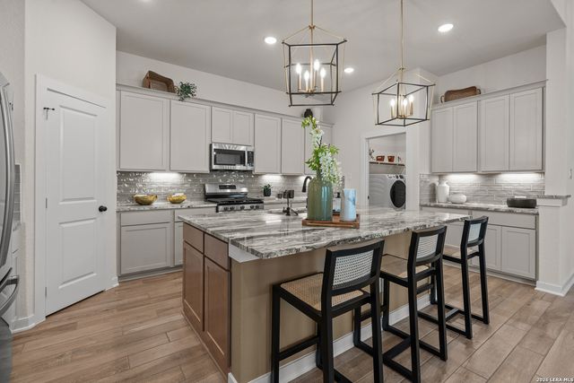 9440 Hidden Stone, Schertz, TX 78154