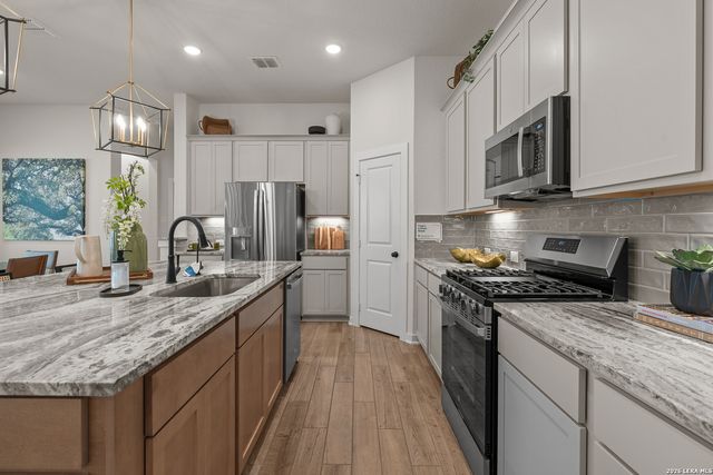 9440 Hidden Stone, Schertz, TX 78154