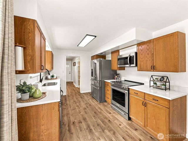 21638 94th Place S, Kent, WA 98031