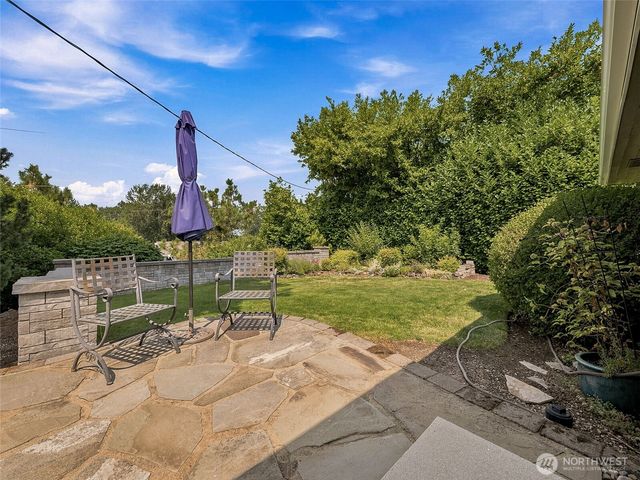 21638 94th Place S, Kent, WA 98031