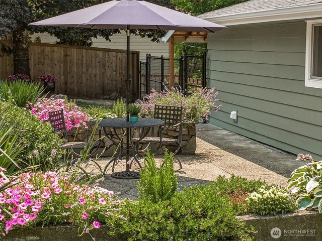 21638 94th Place S, Kent, WA 98031