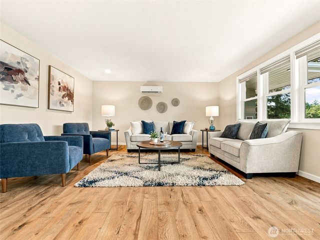 21638 94th Place S, Kent, WA 98031