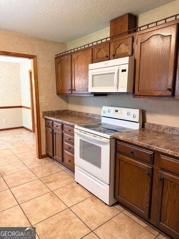 419 Sentry Oak Drive, Centerville, GA 31028