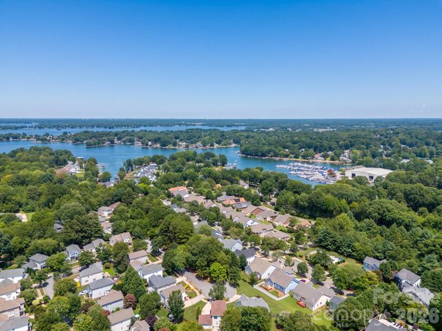 20452 Greenway Heights Drive, Cornelius, NC 28031