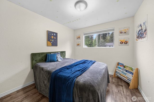 32917 33rd Ave SW, Federal Way, WA 98023
