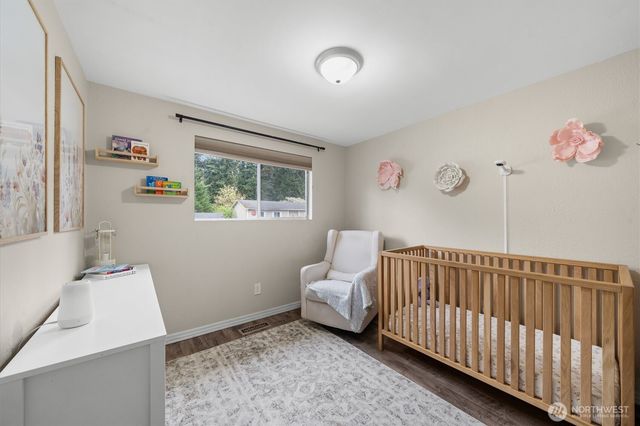 32917 33rd Ave SW, Federal Way, WA 98023