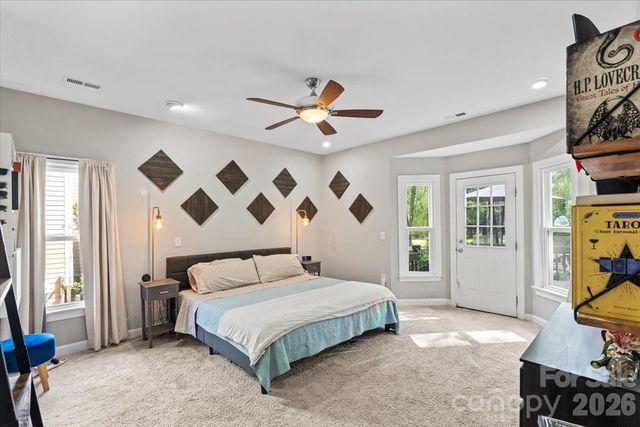 4519 Crownvista Drive, Charlotte, NC 28269
