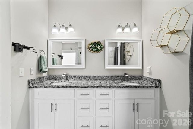 4519 Crownvista Drive, Charlotte, NC 28269