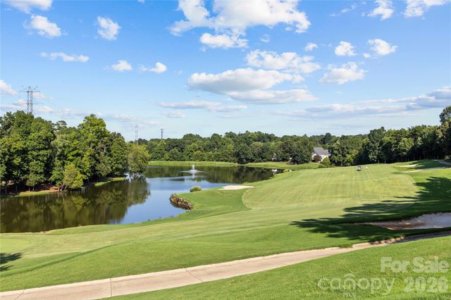 4519 Crownvista Drive, Charlotte, NC 28269