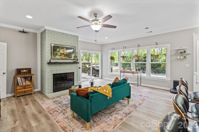 4519 Crownvista Drive, Charlotte, NC 28269