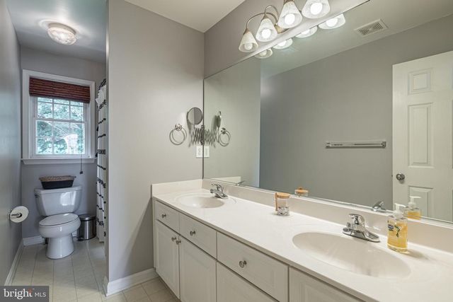 11004 PLUME CT, Fredericksburg, VA 22407