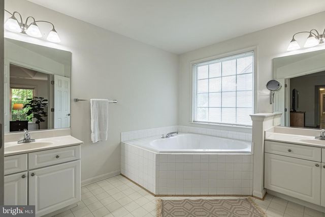 11004 PLUME CT, Fredericksburg, VA 22407
