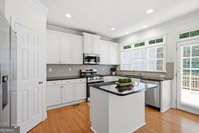266 Vinings Retreat View SW, Mableton, GA 30126