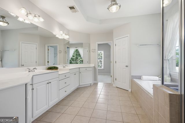 266 Vinings Retreat View SW, Mableton, GA 30126