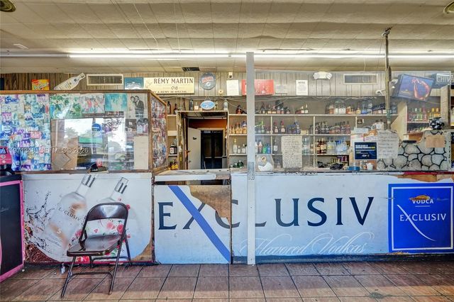 2990 W Sunrise Boulevard, Fort Lauderdale, FL 33311