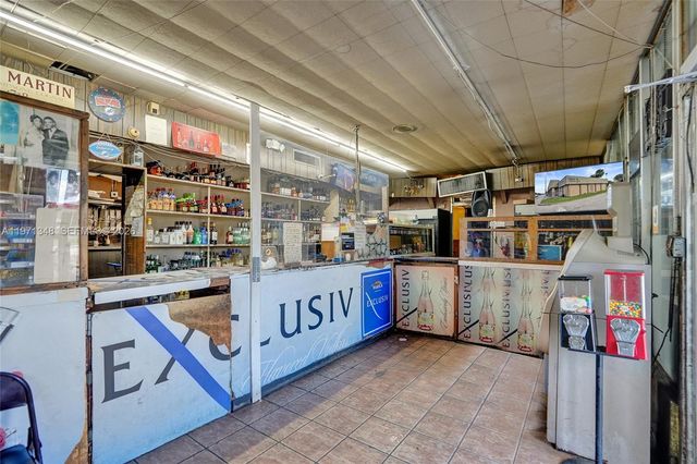 2990 W Sunrise Boulevard, Fort Lauderdale, FL 33311