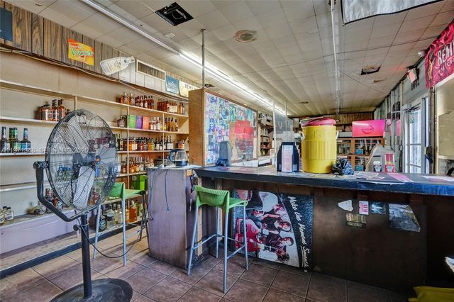 2990 W Sunrise Boulevard, Fort Lauderdale, FL 33311