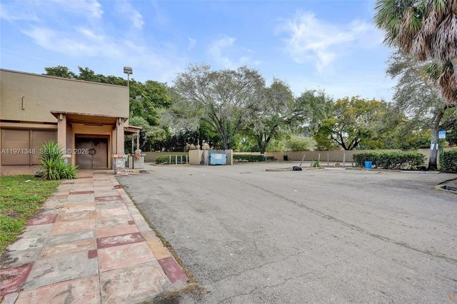 2990 W Sunrise Boulevard, Fort Lauderdale, FL 33311