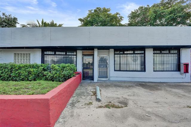 2990 W Sunrise Boulevard, Fort Lauderdale, FL 33311