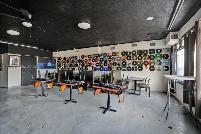 2990 W Sunrise Boulevard, Fort Lauderdale, FL 33311
