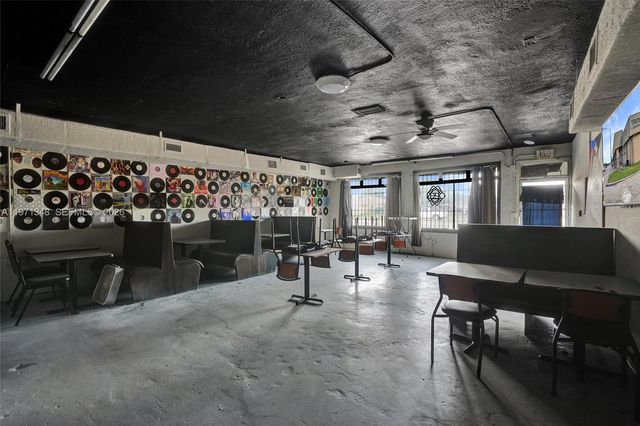 2990 W Sunrise Boulevard, Fort Lauderdale, FL 33311