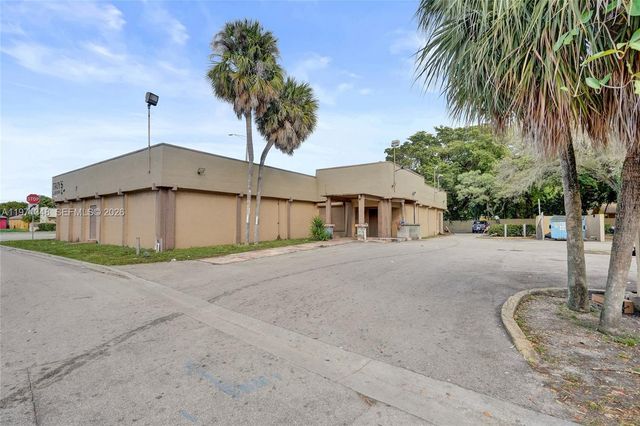 2990 W Sunrise Boulevard, Fort Lauderdale, FL 33311