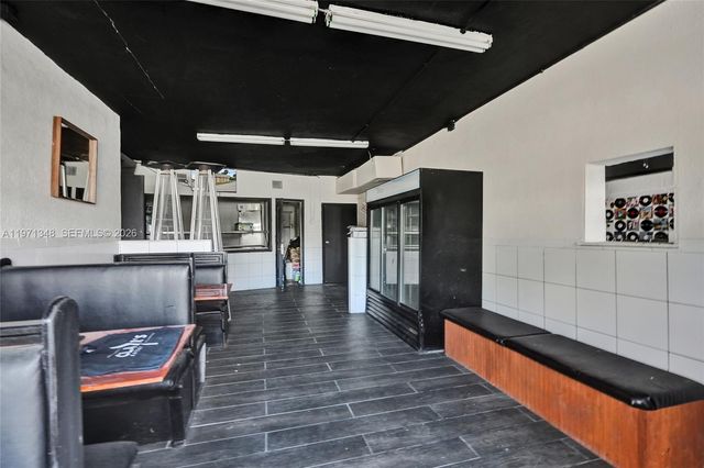 2990 W Sunrise Boulevard, Fort Lauderdale, FL 33311
