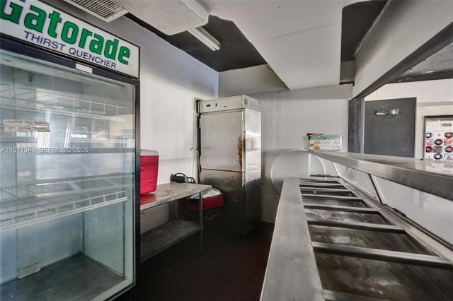 2990 W Sunrise Boulevard, Fort Lauderdale, FL 33311