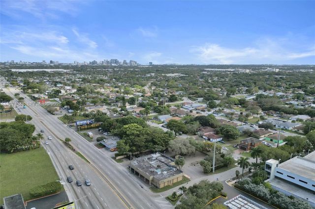 2990 W Sunrise Boulevard, Fort Lauderdale, FL 33311
