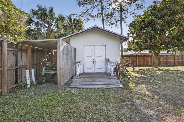 15399 N 61st Pl Place N, Loxahatchee, FL 33470