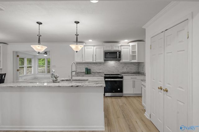 703 Weatherly Road, Huntsville, AL 35803